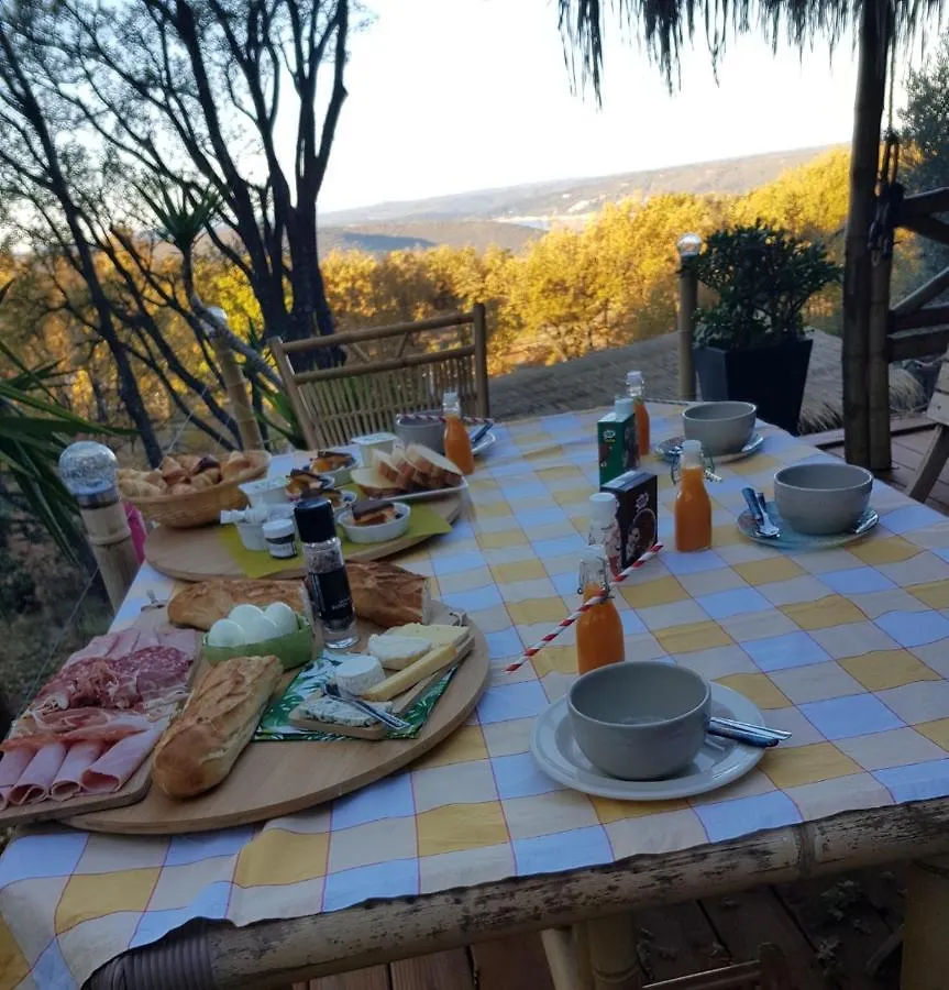 La Lyalis Bed & Breakfast Aiguines 0*,  France